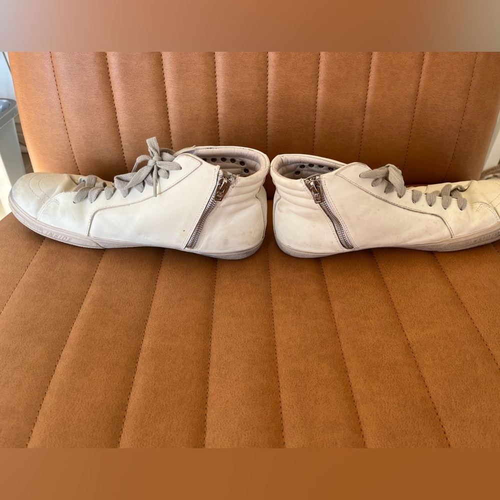 GGDB Sneakers - Picture 5 of 8